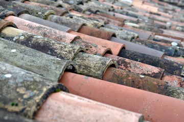 Quand et pourquoi refaire sa toiture ? Signes d’usure à surveiller Quand et pourquoi refaire sa toiture ? Signes d’usure à surveiller